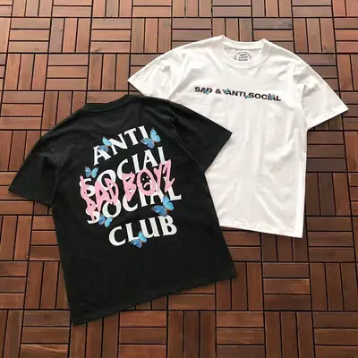 ￥~85 ANTI SOCIAL SOCIAL CLUB T-SHIRT 55072641 (im 185CM 70KG iwear size M in the photo)