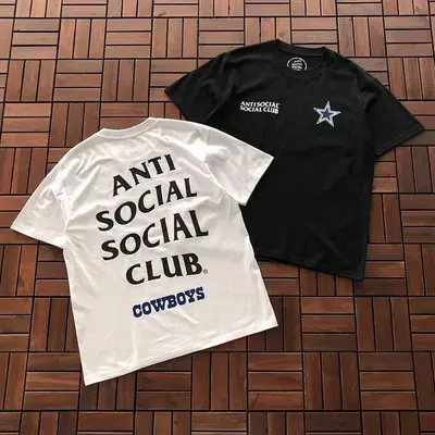 ￥ ~ 85 ANTI SOCIAL SOCIAL CLUB T-SHIRT 55041221 (im 185CM 70KG iwear size M in the photo)