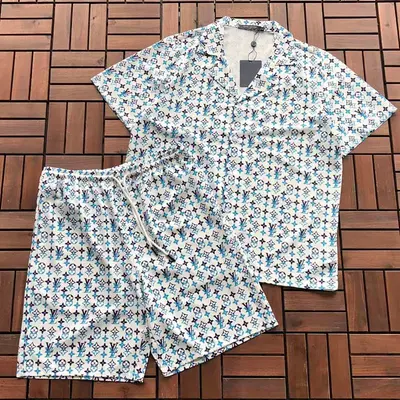￥~179 L🔥T-SHIRT SHIRT SHORTS 77041358 (im 185CM 80KG iwear size L in the photo)