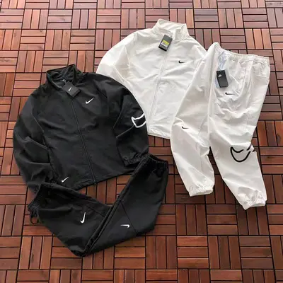 ￥ ~ 226 N🔥K🔥 SWEATER TROUSERS 55041360(im 185CM 70KG iwear size M in the photo)