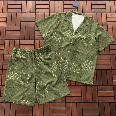 ￥~179 L🔥T-SHIRT SHIRT SHORTS 77041343 (im 185CM 80KG iwear size L in the photo)
