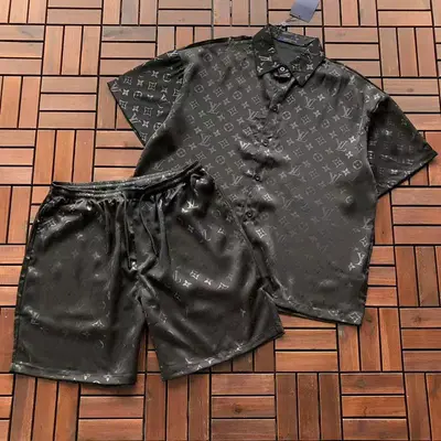 ￥~179 L🔥T-SHIRT SHIRT SHORTS 77041351 (im 185CM 80KG iwear size L in the photo)