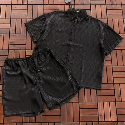 ￥~179 F🔥🔥D🔥 T-SHIRT SHIRT SHORTS 77041354 (im 185CM 80KG iwear size L in the photo)
