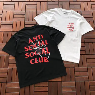 ￥~85 ANTI SOCIAL SOCIAL CLUB T-SHIRT 55041667 (im 185CM 70KG iwear size M in the photo)