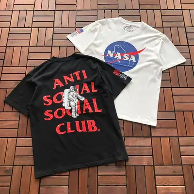 ￥ ~ 85 ANTI SOCIAL SOCIAL CLUB T-SHIRT 55041723 (im 180CM 68KG iwear size M in the photo)