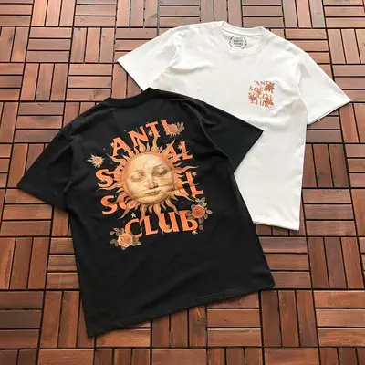 ￥ ~ 85 ANTI SOCIAL SOCIAL CLUB T-SHIRT 55041721 (im 180CM 68KG iwear size M in the photo)