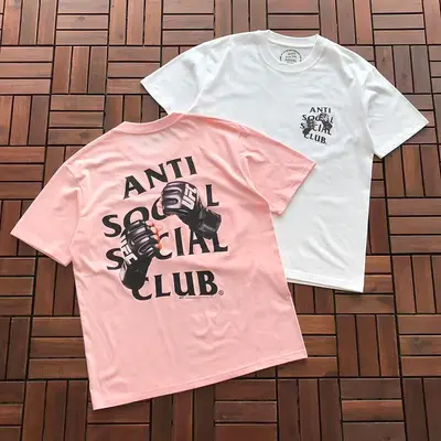 ￥~85 ANTI SOCIAL SOCIAL CLUB T-SHIRT 55041637 (im 185CM 70KG iwear size M in the photo)