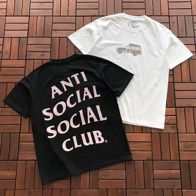 ￥~85 ANTI SOCIAL SOCIAL CLUB T-SHIRT 55041636 (im 185CM 70KG iwear size M in the photo)