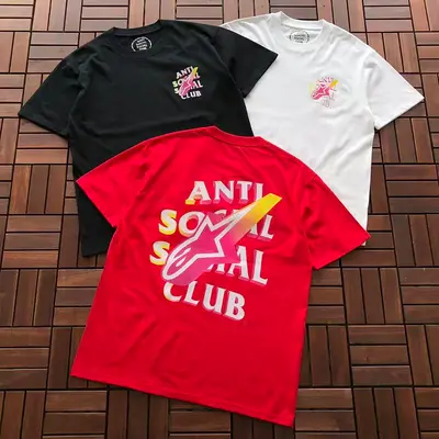 ￥~85 ANTI SOCIAL SOCIAL CLUB T-SHIRT 55041666 (im 185CM 70KG iwear size M in the photo)