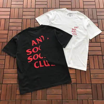 ￥~85 ANTI SOCIAL SOCIAL CLUB T-SHIRT 55041634 (im 185CM 70KG iwear size M in the photo)