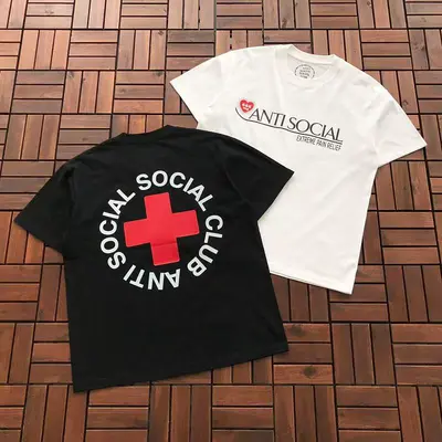 ￥~85 ANTI SOCIAL SOCIAL CLUB T-SHIRT 55041576 (im 185CM 70KG iwear size M in the photo)