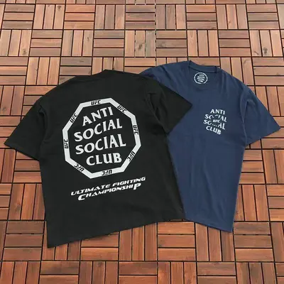 ￥~85 ANTI SOCIAL SOCIAL CLUB T-SHIRT 55041291 (im 185CM 70KG iwear size L in the photo)