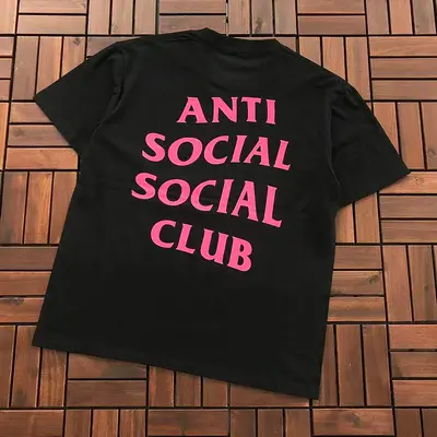 ¥~85 ANTI SOCIAL SOCIAL CLUB T-SHIRT 55041570 (im 185CM 70KG iwear size M in the photo)