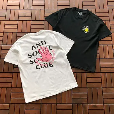 ￥~85 ANTI SOCIAL SOCIAL CLUB T-SHIRT 55041567 (im 185CM 70KG iwear size M in the photo)