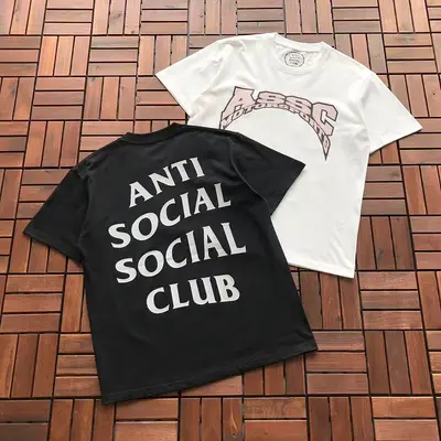￥~85 ANTI SOCIAL SOCIAL CLUB T-SHIRT 55041710 (im 180CM 68KG iwear size M in the photo)