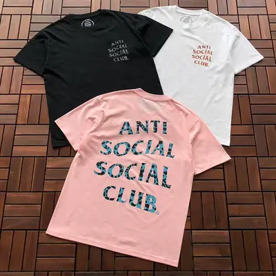 ¥~85 ANTI SOCIAL SOCIAL CLUB T-SHIRT 55041643 (im 185CM 70KG iwear size M in the photo)