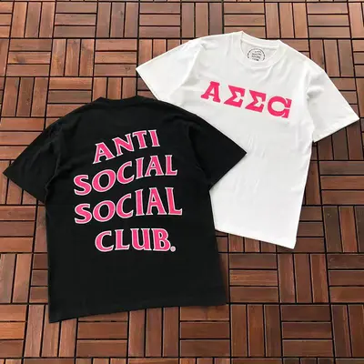 ￥~85 ANTI SOCIAL SOCIAL CLUB T-SHIRT 55041487 (im 185CM 80KG iwear size M in the photo)