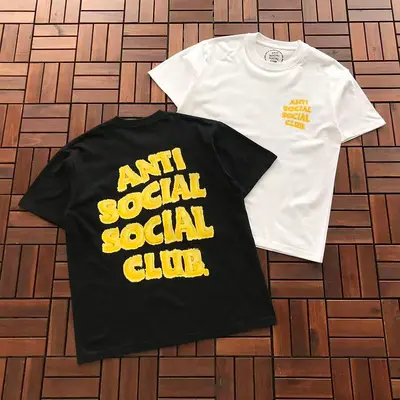 ￥~85 ANTI SOCIAL SOCIAL CLUB T-SHIRT 55041543 (im 185CM 70KG iwear size M in the photo)