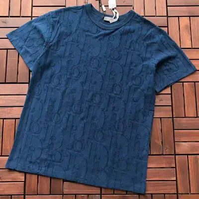 ￥~175 D🔥O🔥 T-SHIRT 77041549 (im 185CM 80KG iwear size M in the photo)