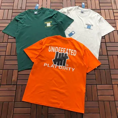￥~85 UNDEFEATED T-SHIRT 55041742 (im 185CM 80KG iwear size L in the photo)
