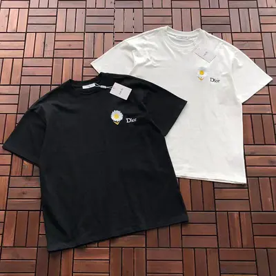 ￥~109 D🔥O🔥 T-SHIRT 66041621 (im 180CM 68KG iwear size 2XL in the photo)
