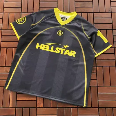 ￥ ~ 109 HELLSTAR T-SHIRT 55041770 (im 185CM 70KG iwear size S in the photo)