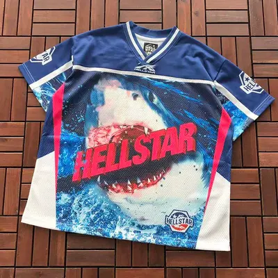 ¥ ~ 109 HELLSTAR T-SHIRT 55041766 (im 185CM 70KG iwear size S in the photo)