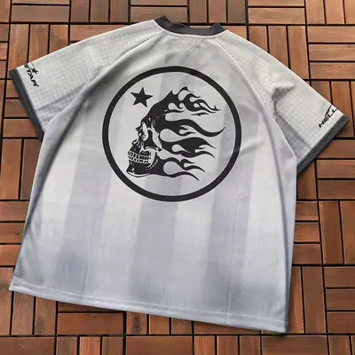 ¥~86 HELLSTAR T-SHIRT 77041625 (im 180CM 68KG iwear size S in the photo)
