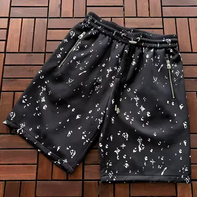 ¥ ~ 235 L🔥SHORTS 55041787 (im 185CM 70KG iwear size L in the photo)