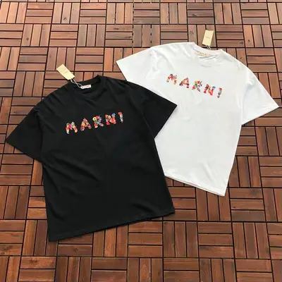 ￥~175 MARNI T-SHIRT 66042027 (im 176CM 58KG iwear size S in the photo)