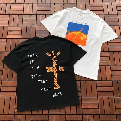 ¥~79 TRAVIS SCOTT T-SHIRT 77042122 (im 185CM 80KG iwear size M in the photo)