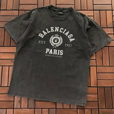 ￥~89 B🔥L🔥🔥🔥IA🔥A T-SHIRT 77042080 (im 185CM 80KG iwear size S in the photo)
