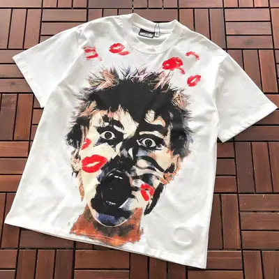 ¥ ~ 95 HELLSTAR T-SHIRT 55042236 (im 176CM 58KG iwear size S in the photo)