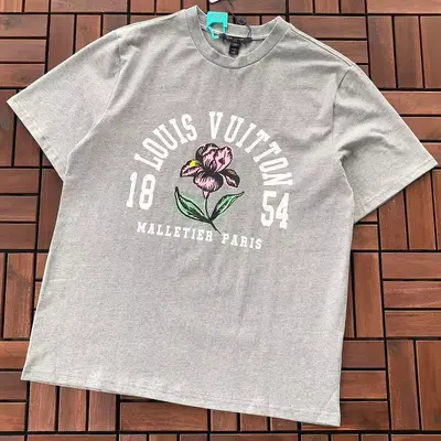 ￥~125 L🔥T-SHIRT 77042242 (im 185CM 80KG iwear size XS in the photo)