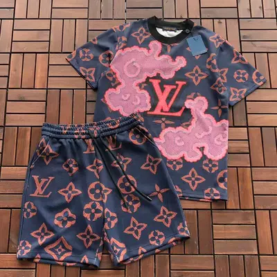 TOP¥~165 PANTS¥~175 L🔥T-SHIRT SHORTS 66042325 (im 185CM 80KG iwear size M in the photo)