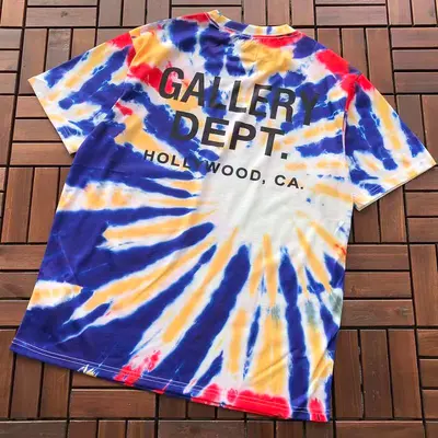￥~85 GALLERY DEPT T-SHIRT 77042658 (im 176CM 58KG iwear size M in the photo)