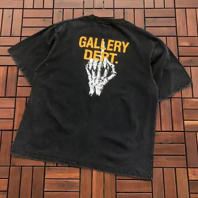 ￥~86 GALLERY DEPT T-SHIRT 77042639 (im 176CM 58KG iwear size L in the photo)