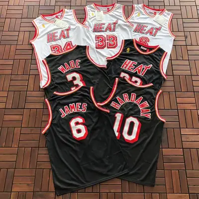 ￥79 NBA BASKETBALL 88042611 (im 176CM 58KG iwear size M in the photo)