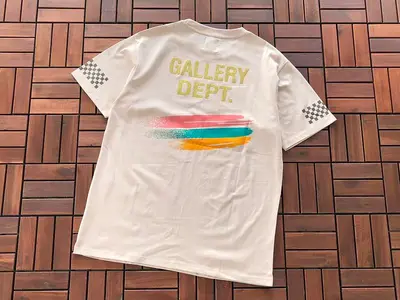 ￥~86 GALLERY DEPT T-SHIRT 77042652 (im 176CM 58KG iwear size M in the photo)