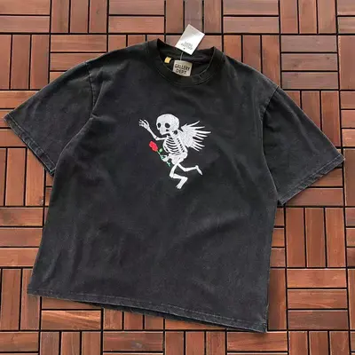 ￥~86 GALLERY DEPT T-SHIRT 77042644 (im 176CM 58KG iwear size M in the photo)