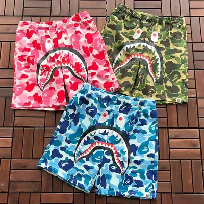 ¥~139 BAPE SHORTS 55042738 (im 185CM 80KG iwear size M in the photo)