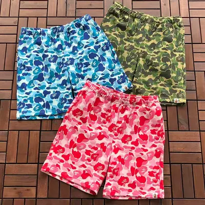 ¥~139 BAPE SHORTS 55042737 (im 185CM 80KG iwear size M in the photo)