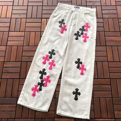 ￥~139 CH🔥OM🔥 HE🔥RTS JEANS 77042729 (im 185CM 70KG iwear size M in the photo)
