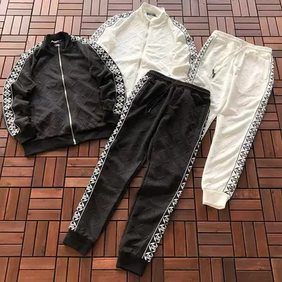 ￥~288 D🔥LC🔥 GA🔥B🔥🔥A SWEATER TROUSERS 55042726 (im 185CM 80KG iwear size L in the photo)