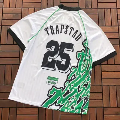 ￥~95 TRAPSTAR -T-SHIRT 77043022 (im 185CM 80KG iwear size L in the photo)