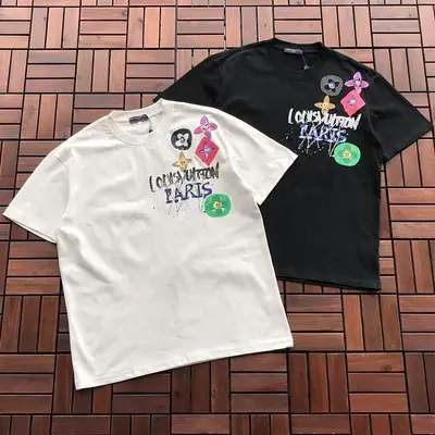 ￥~99 L🔥T-SHIRT 77050404 (im 185CM 80KG iwear size L in the photo)