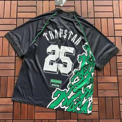 ￥~95 TRAPSTAR -T-SHIRT 77050420 (im 185CM 80KG iwear size L in the photo)