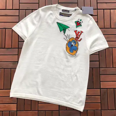 ￥135 L🔥T-SHIRT SWEATER 88050410 (im 185CM 80KG iwear size L in the photo)
