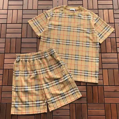 TOP ￥~ 95 PANTS ￥~ 109 B🔥RB🔥RRY T-SHIRT SHORTS 55050547 (im 185CM 80KG iwear size XL in the photo)