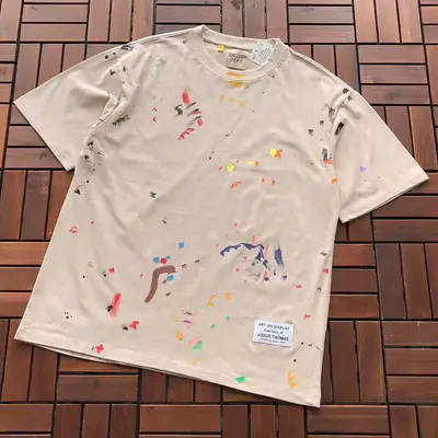 ￥~85 GALLERY DEPT T-SHIRT 77050516 (im 185CM 70KG iwear size M in the photo)